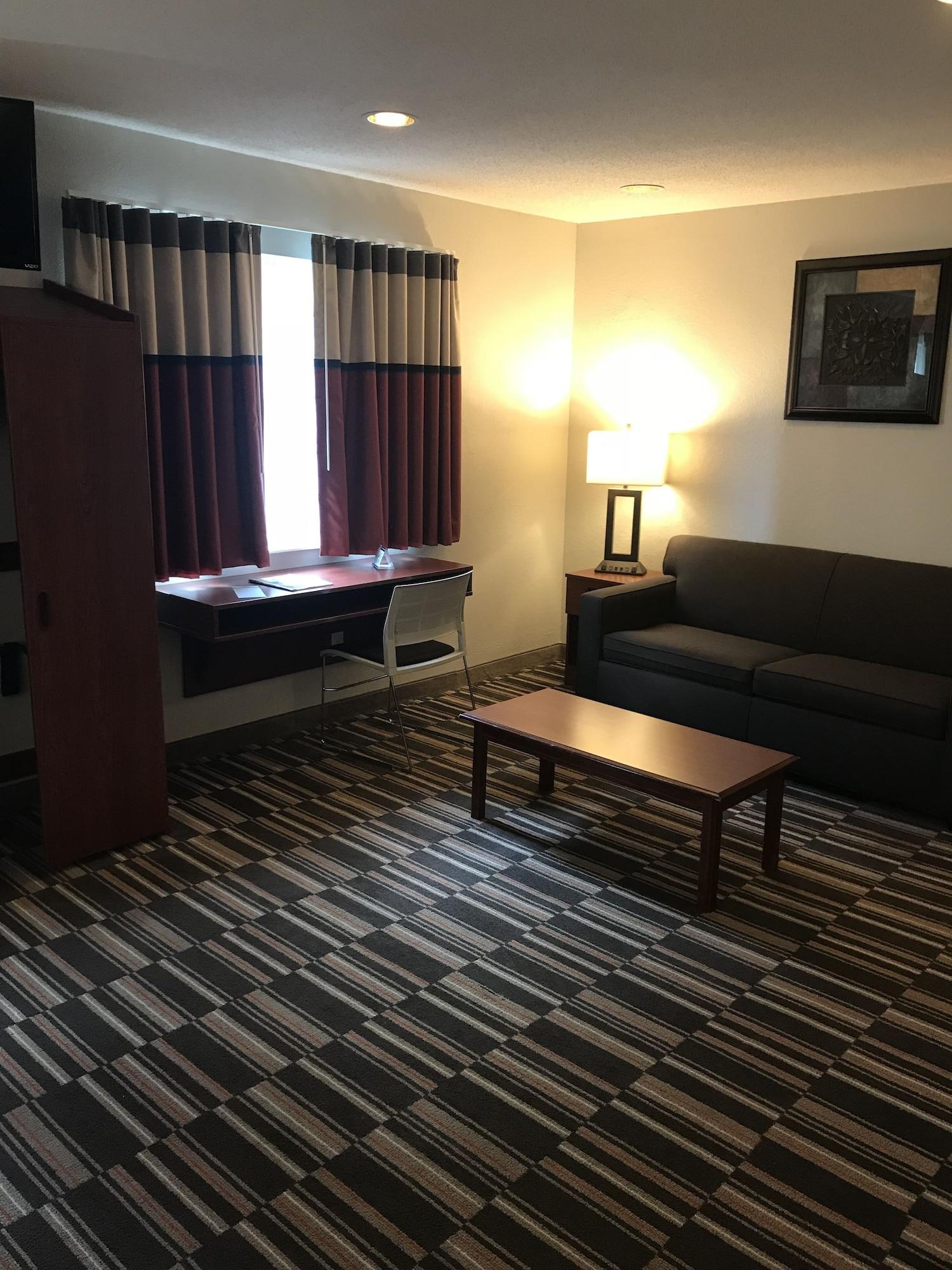 Microtel Inn & Suites Urbandale Bagian luar foto